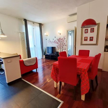 The Red Suite In Florence With Free Parking Exterior photo